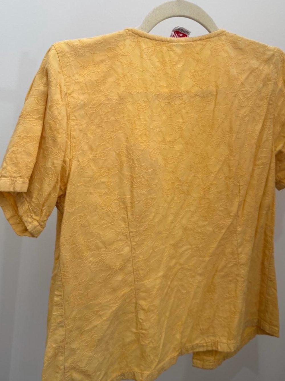 Yellow Textured Short-Sleeve Button Front Cardigan - Picture 2 of 4